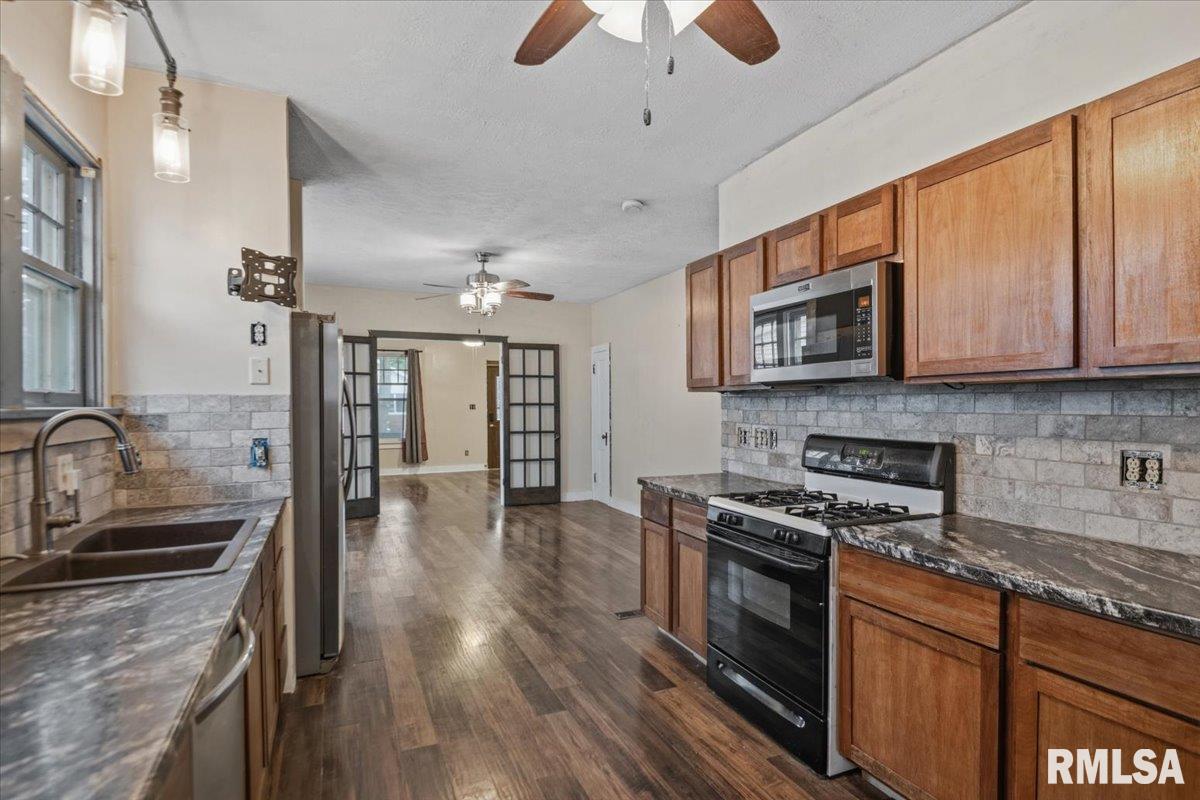 1609 South 4th Street Springfield, IL 62703 - Photo 14 of 44 Gallery Image 14