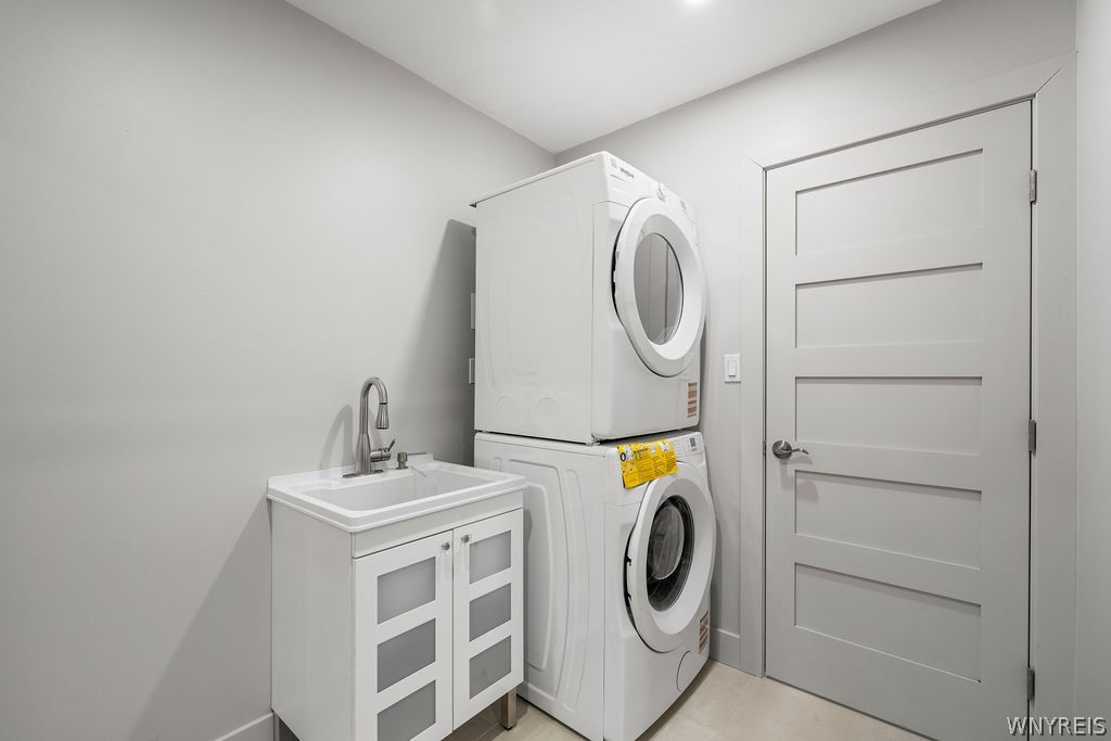 855 Madison Avenue Lewiston, NY 14092 - Photo 15 of 20 Laundry room