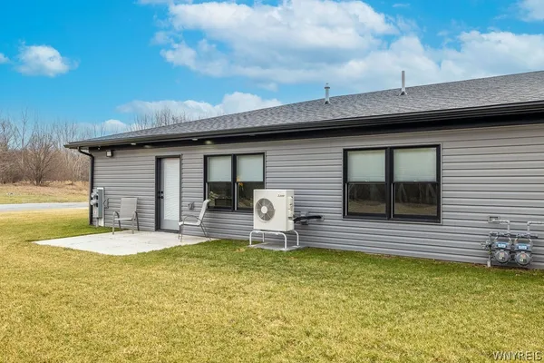 $2,800 | 855 Madison Avenue, Lewiston, NY 14092