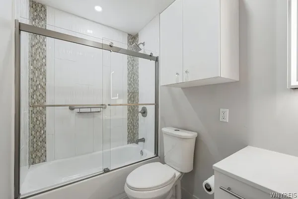 $2,800 | 855 Madison Avenue, Lewiston, NY 14092