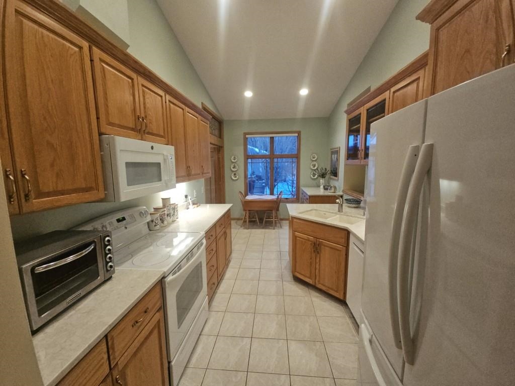 28 Deer Point Trail Madison, WI 53719 - Photo 8 of 28