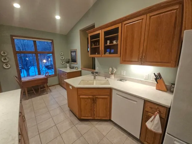 $350,000 | 28 Deer Point Trail, Madison, WI 53719