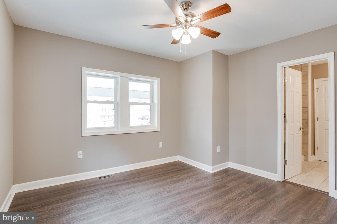 303 North Duey Road Remington, VA 22734 - Photo 12 of 30 Master Bedroom w/En Suite