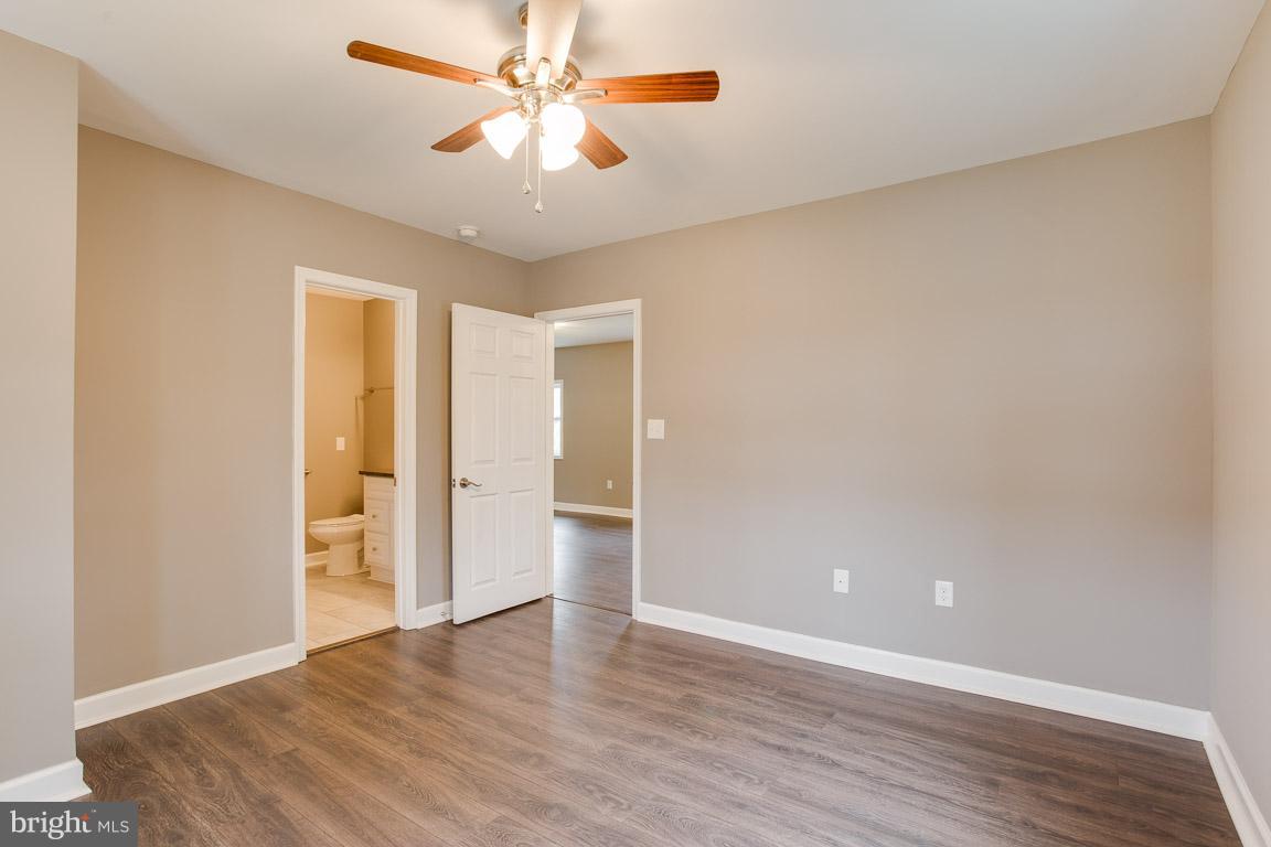 303 North Duey Road Remington, VA 22734 - Photo 13 of 30 Smart Outlets to Charge your Devices!