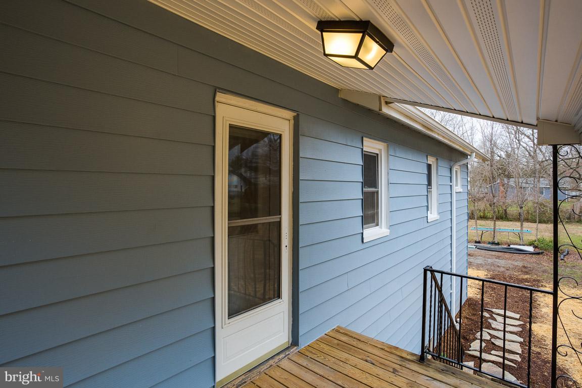 303 North Duey Road Remington, VA 22734 - Photo 23 of 30 Kitchen walks out to Cover Deck