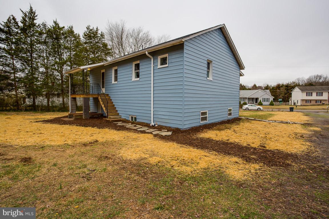 303 North Duey Road Remington, VA 22734 - Photo 25 of 30 Level yard for easy maintenance