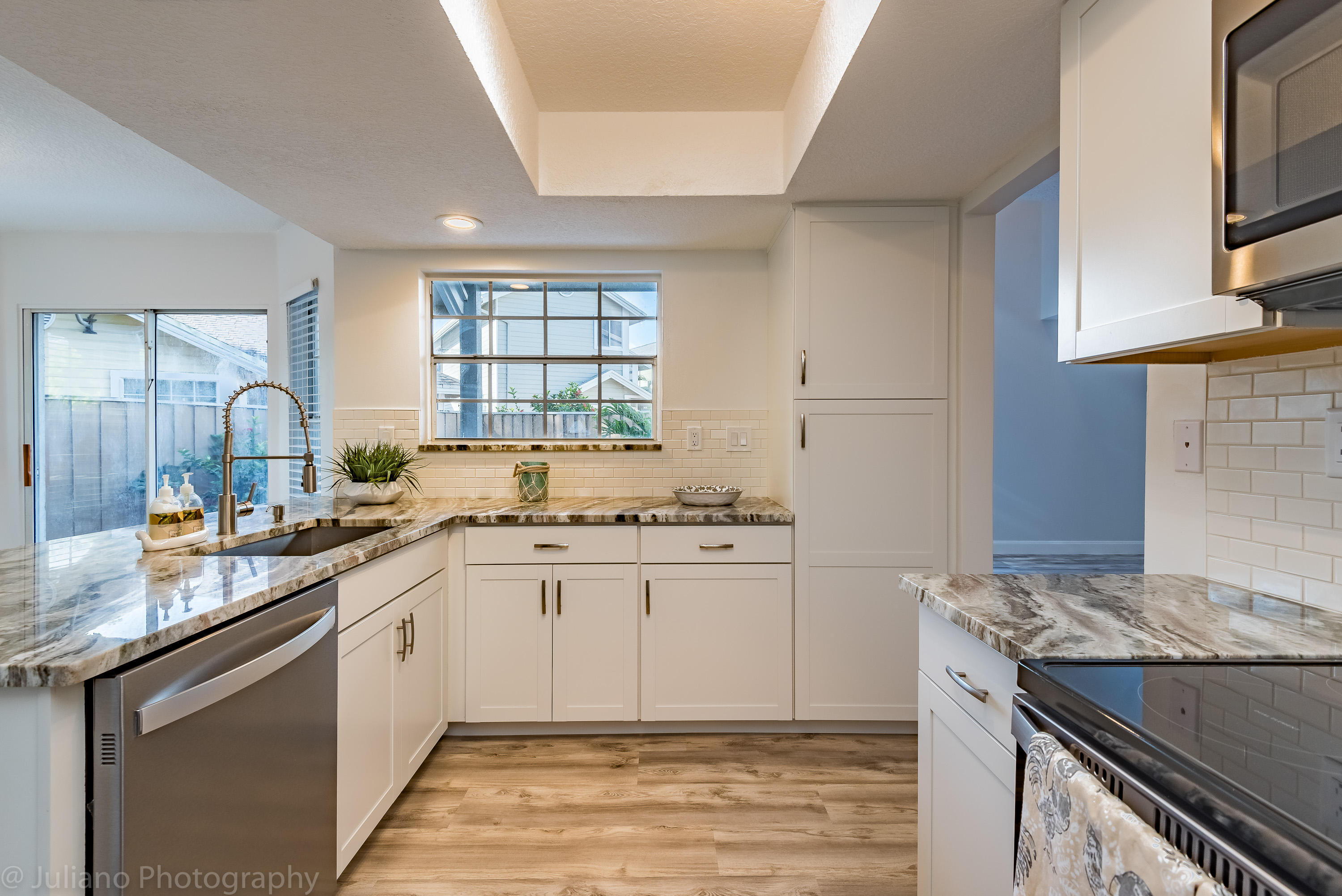 5080 Point Alexis Boca Raton, FL 33431 - Photo 5 of 31 Kitchen