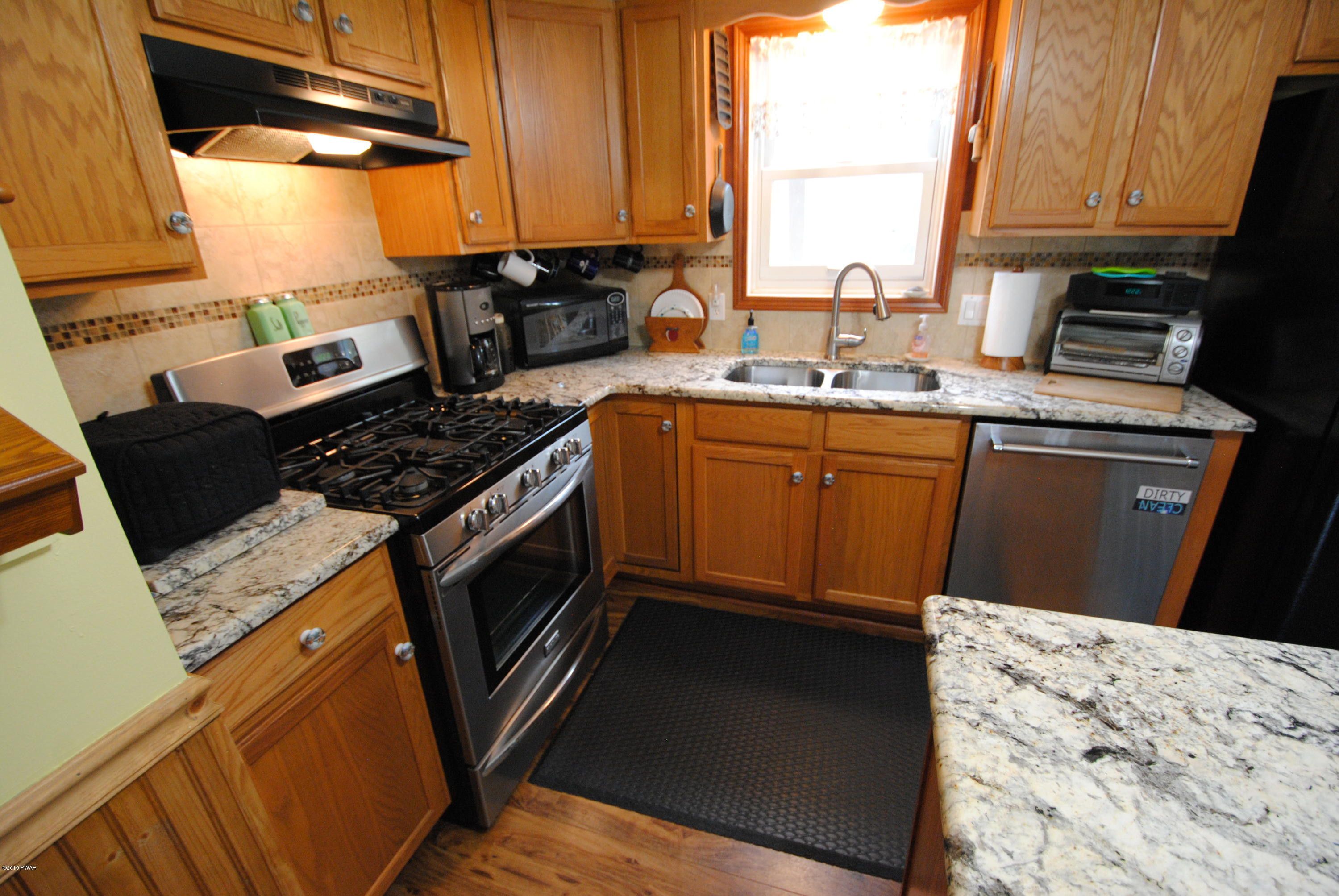 705 Ravnikar Road Forest City, PA 18421 - Photo 5 of 33 New appliances - Granite counter - Copy