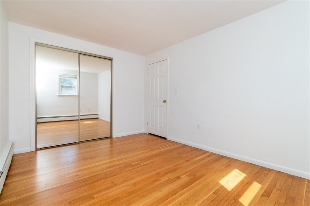 17 Charles Road, Unit 17 Winchester, MA 01890 - Photo 31 of 40