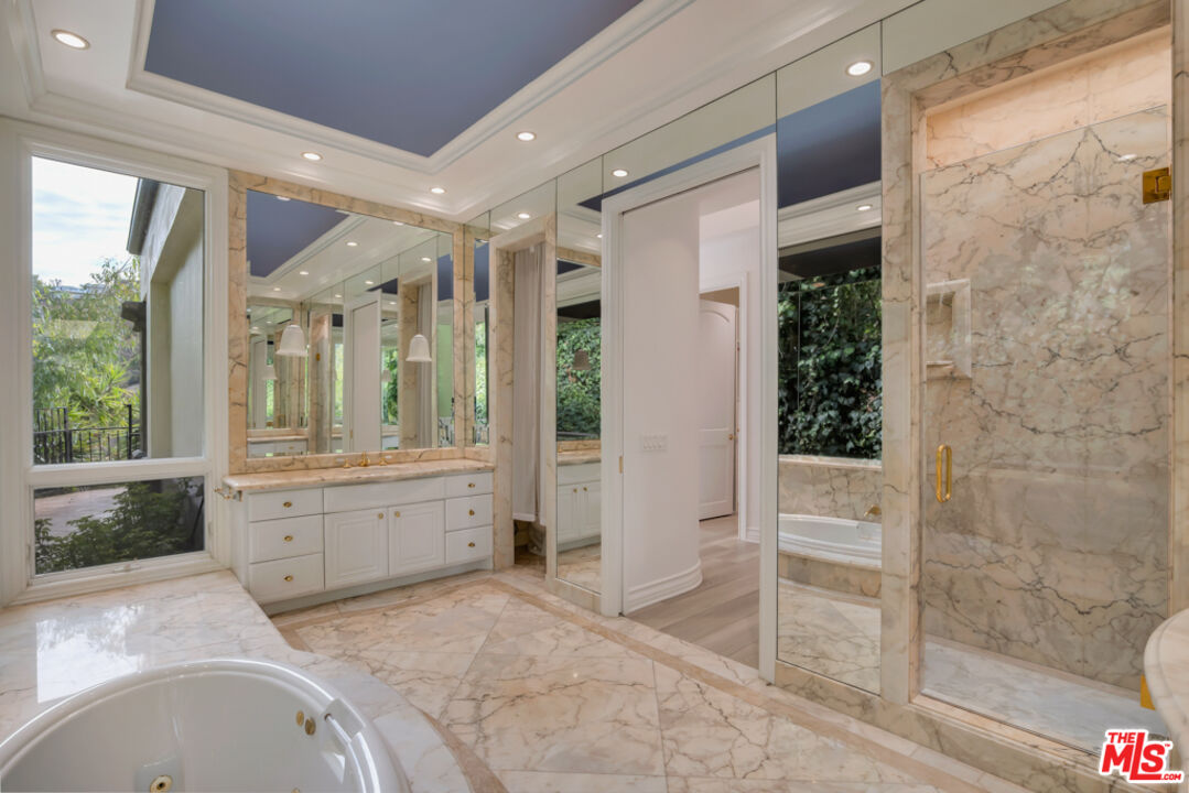 10557 Rocca Place Los Angeles, CA 90077 - Photo 28 of 52