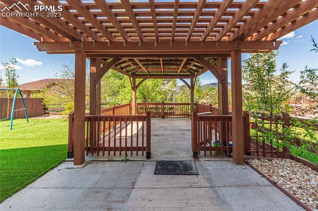 a view of outdoor space