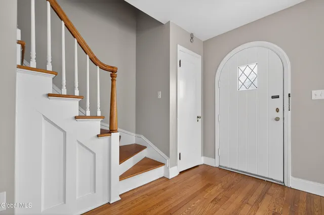 $320,000 | 142 Kenwood Avenue, Bethlehem, NY 12054