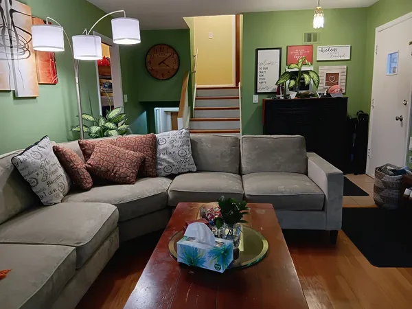 $3,000 | 226 Fernwood Lane, Glenview, IL 60025