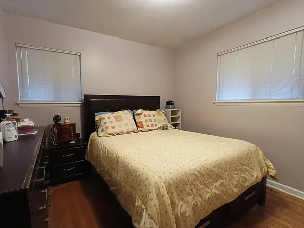 $3,000 | 226 Fernwood Lane, Glenview, IL 60025