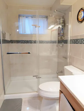 $3,000 | 226 Fernwood Lane, Glenview, IL 60025