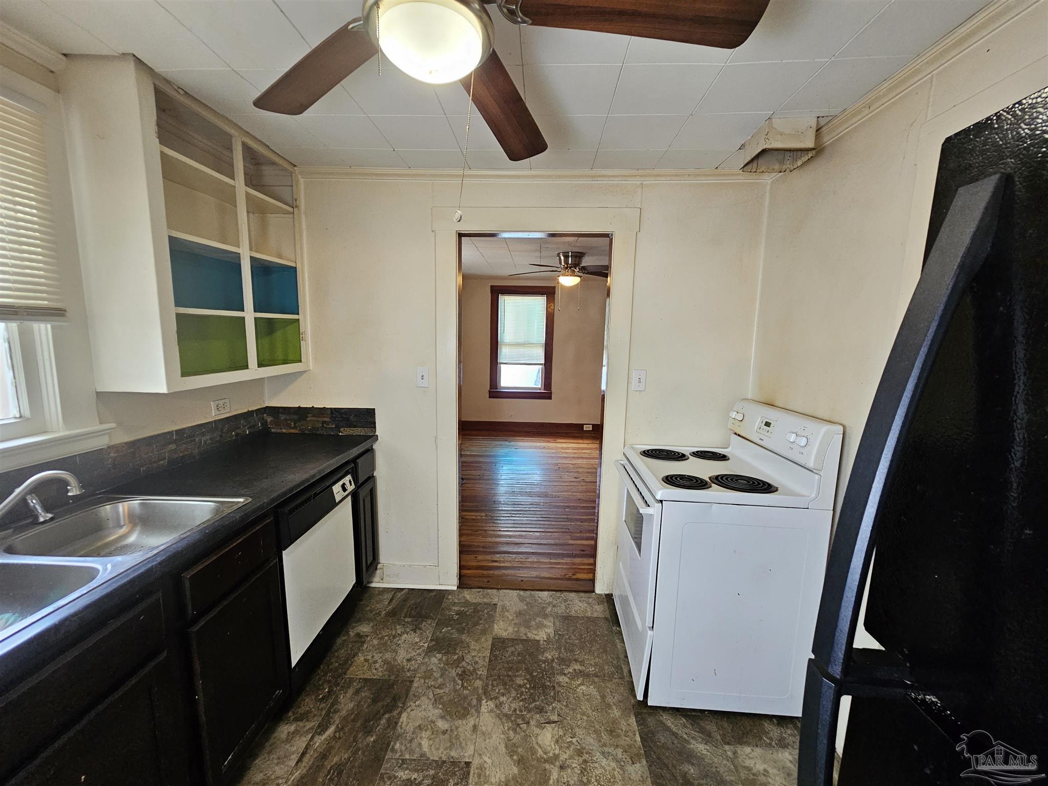 501 Decatur Avenue Pensacola, FL 32507 - Photo 10 of 18