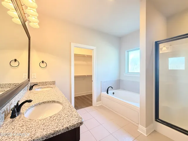 $2,100 | 206 Caillou Grove Road, Youngsville, LA 70592