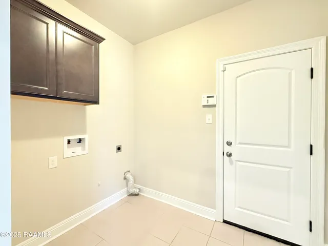 $2,100 | 206 Caillou Grove Road, Youngsville, LA 70592