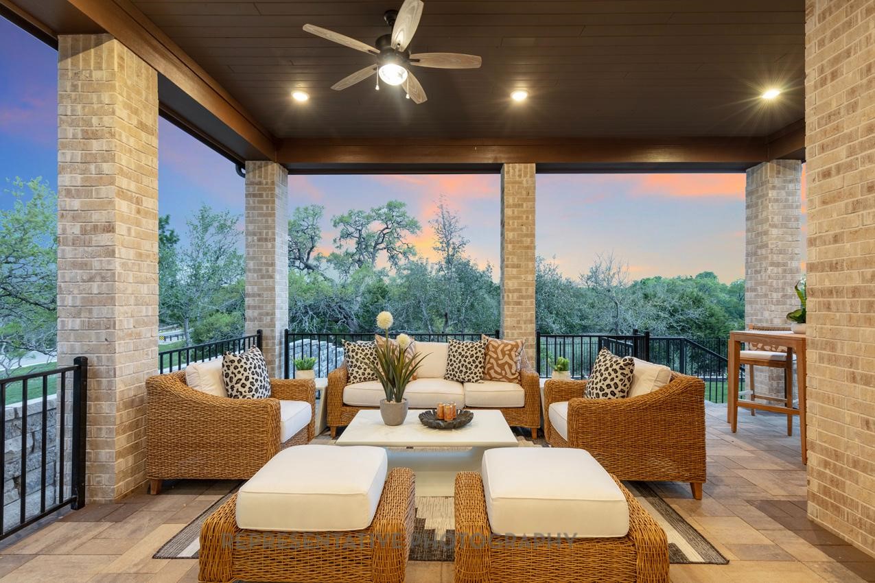 8911 Blue Grotto Lane Manvel, TX 77578 - Photo 19 of 34 a outdoor living space with furniture and garden view