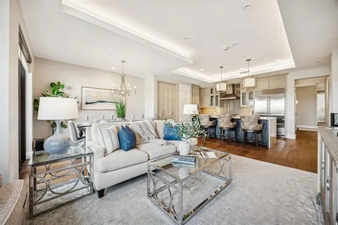 $1,099,000 | 350 Central Avenue, Unit 210, Southlake, TX 76092