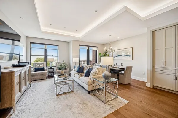 $1,099,000 | 350 Central Avenue, Unit 210, Southlake, TX 76092