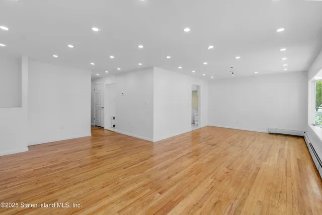 $979,000 | 75 Muller Avenue | Westerleigh