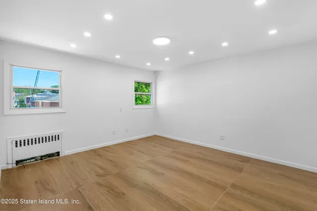 $979,000 | 75 Muller Avenue | Westerleigh