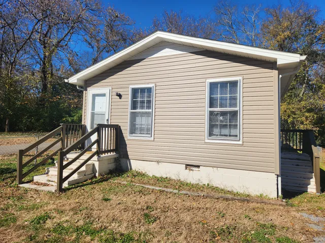 $795 | 1103 Main Street, Clarksville, TN 37040