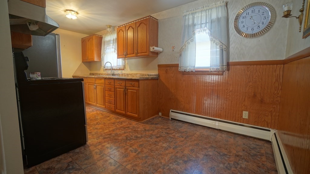 110 Navajo Road Springfield, MA 01109 - Photo 13 of 24 Gallery Image 13