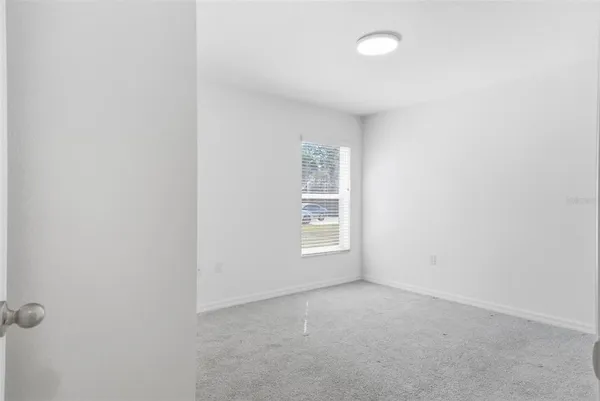 a view of utility room