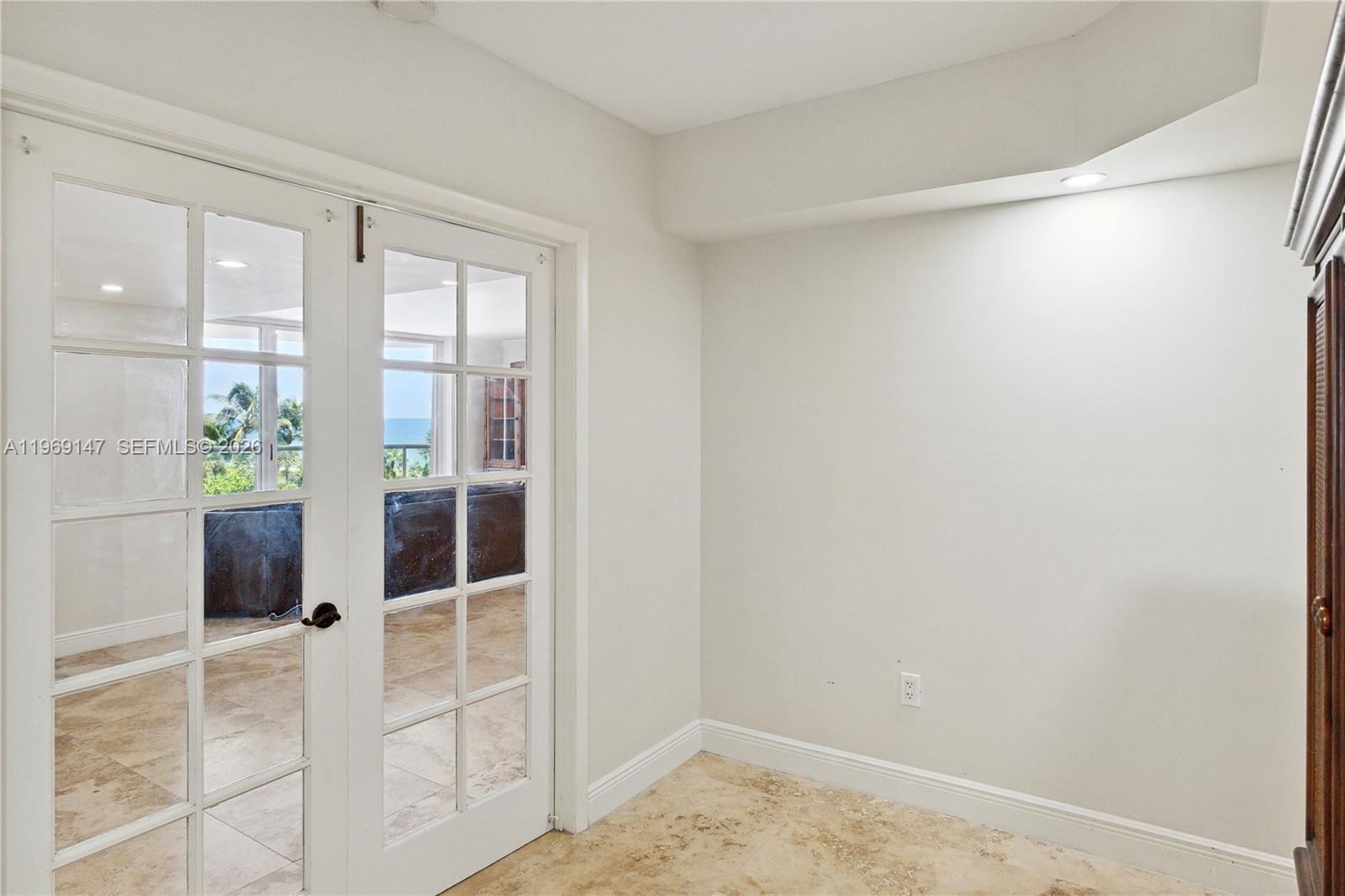 8855 Collins Avenue, Unit 4B Surfside, FL 33154 - Photo 19 of 32