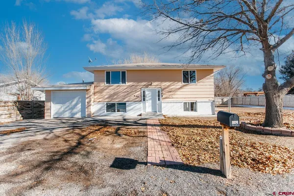 $335,000 | 820 Jensen Drive, Delta, CO 81416