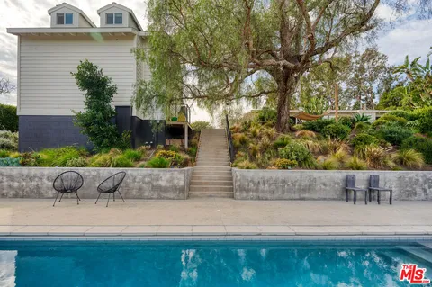 $4,250,000 | 29517 Harvester Road, Malibu, CA 90265