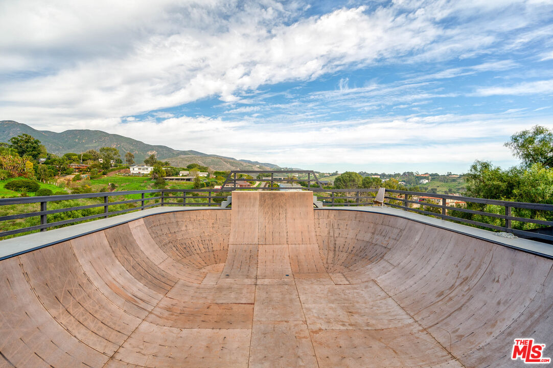 29517 Harvester Road Malibu, CA 90265 - Photo 42 of 48