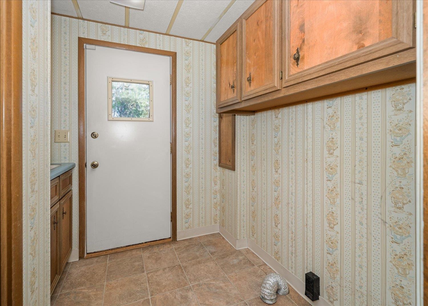 12704 North Ruby Road Spokane, WA 99218 - Photo 23 of 33
