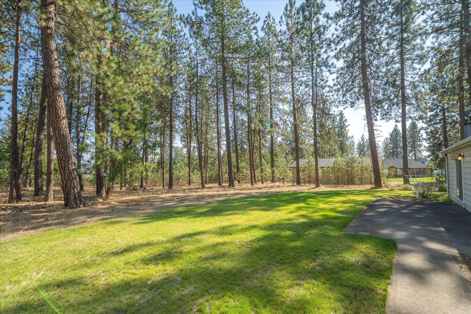 12704 North Ruby Road Spokane, WA 99218 - Photo 28 of 33