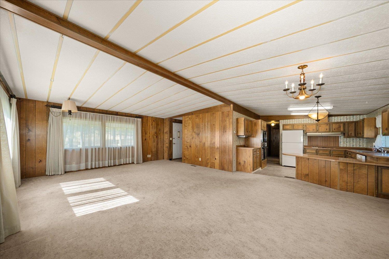 12704 North Ruby Road Spokane, WA 99218 - Photo 4 of 33