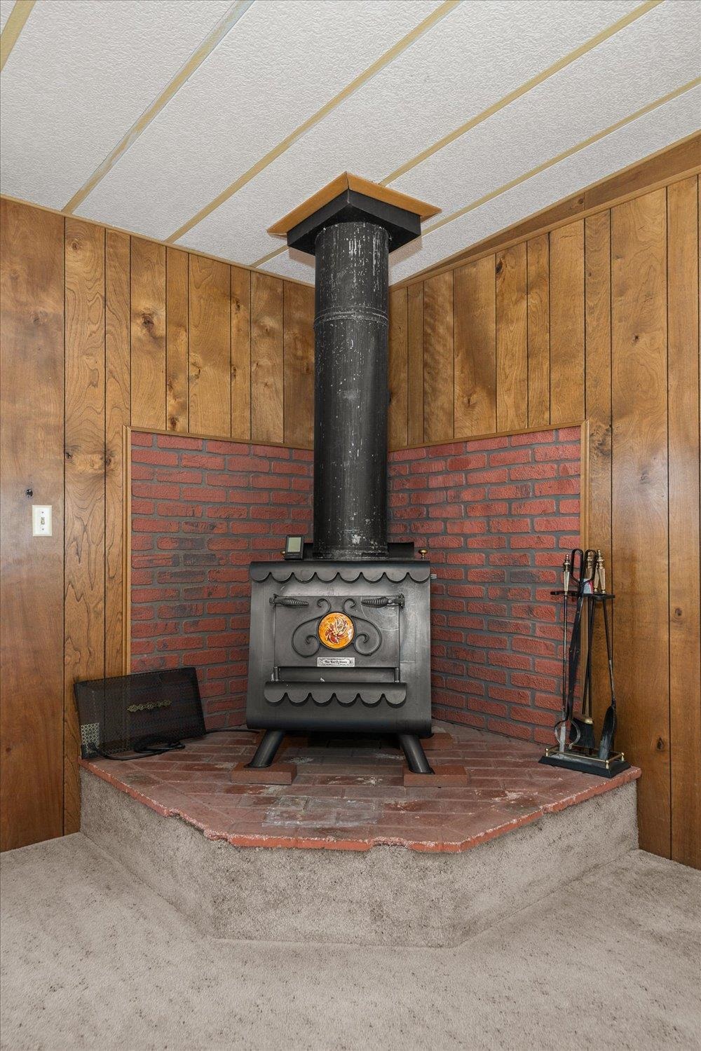 12704 North Ruby Road Spokane, WA 99218 - Photo 10 of 33