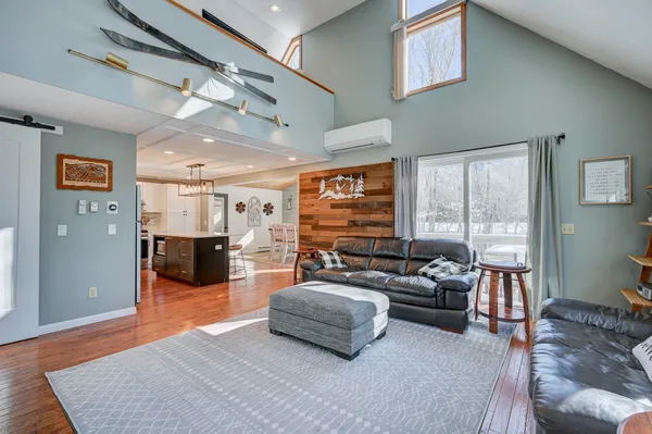 $699,000 | 5 Holiday Ridge Road, Bartlett, NH 03812