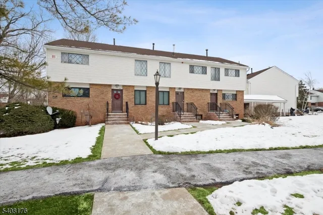 $2,100 | 911 Merritt Drive, Unit B2, Hillsborough, NJ 08844