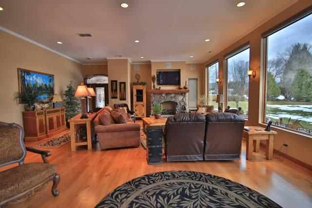 12818 North Newman Lake Road Newman Lake, WA 99025 - Photo 5 of 20 Gallery Image 5