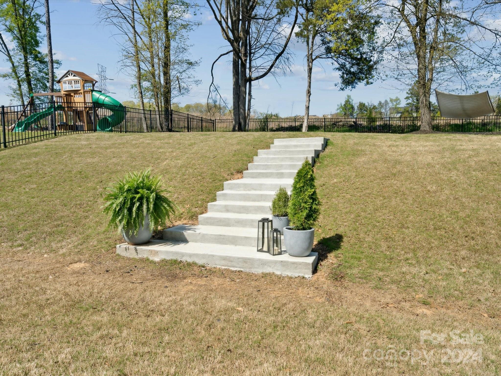 1184 Weir Court Fort Mill, SC 29708 - Photo 39 of 45 Gallery Image 39