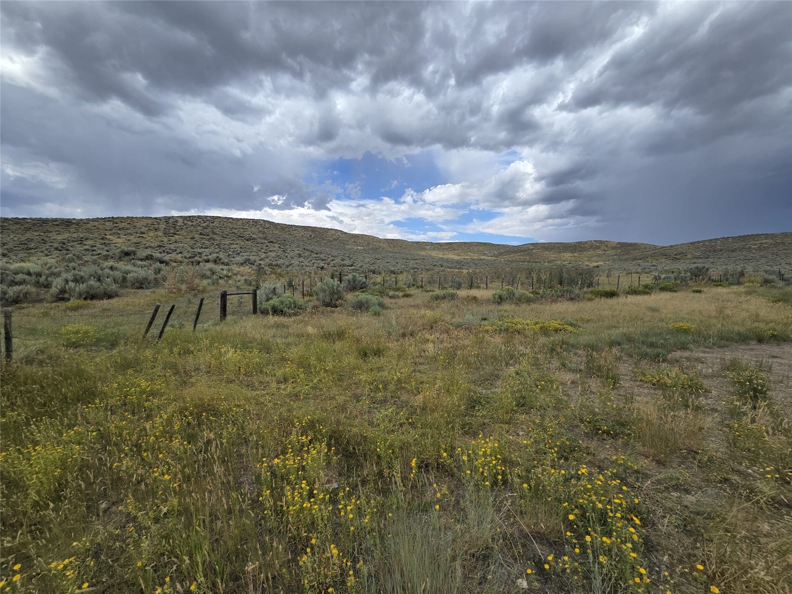 40 Highway 40 Craig, CO 81625 - Photo 23 of 23 a view of a field and mountains