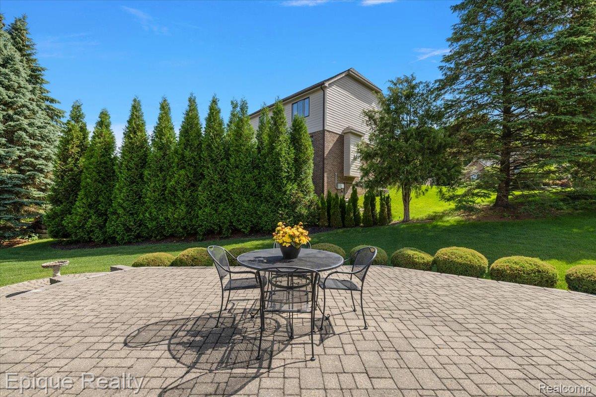 5675 Golf Pointe Drive Clarkston, MI 48348 - Photo 64 of 80 11-5675 Golf Pointe-11.jpg