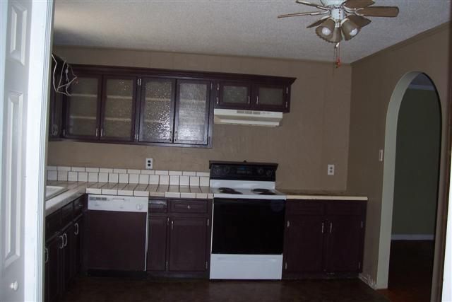1053 Martin Road Williamston, SC 29697 - Photo 3 of 10