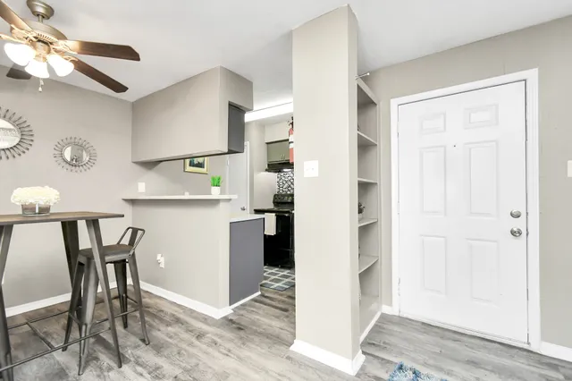 $860 | 12211 Fondren Road, Unit 302, Houston, TX 77035