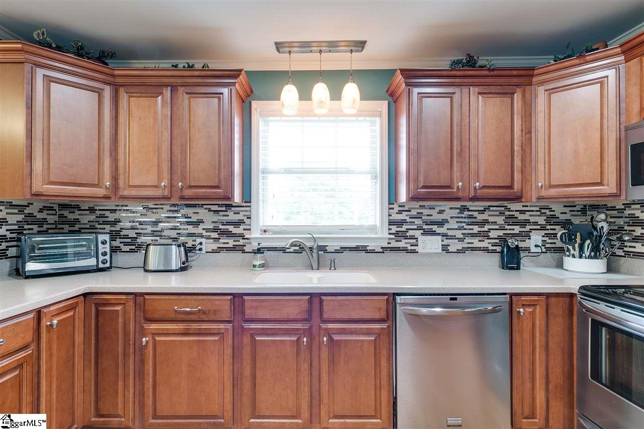 7615 Reidville Road Woodruff, SC 29388 - Photo 14 of 36
