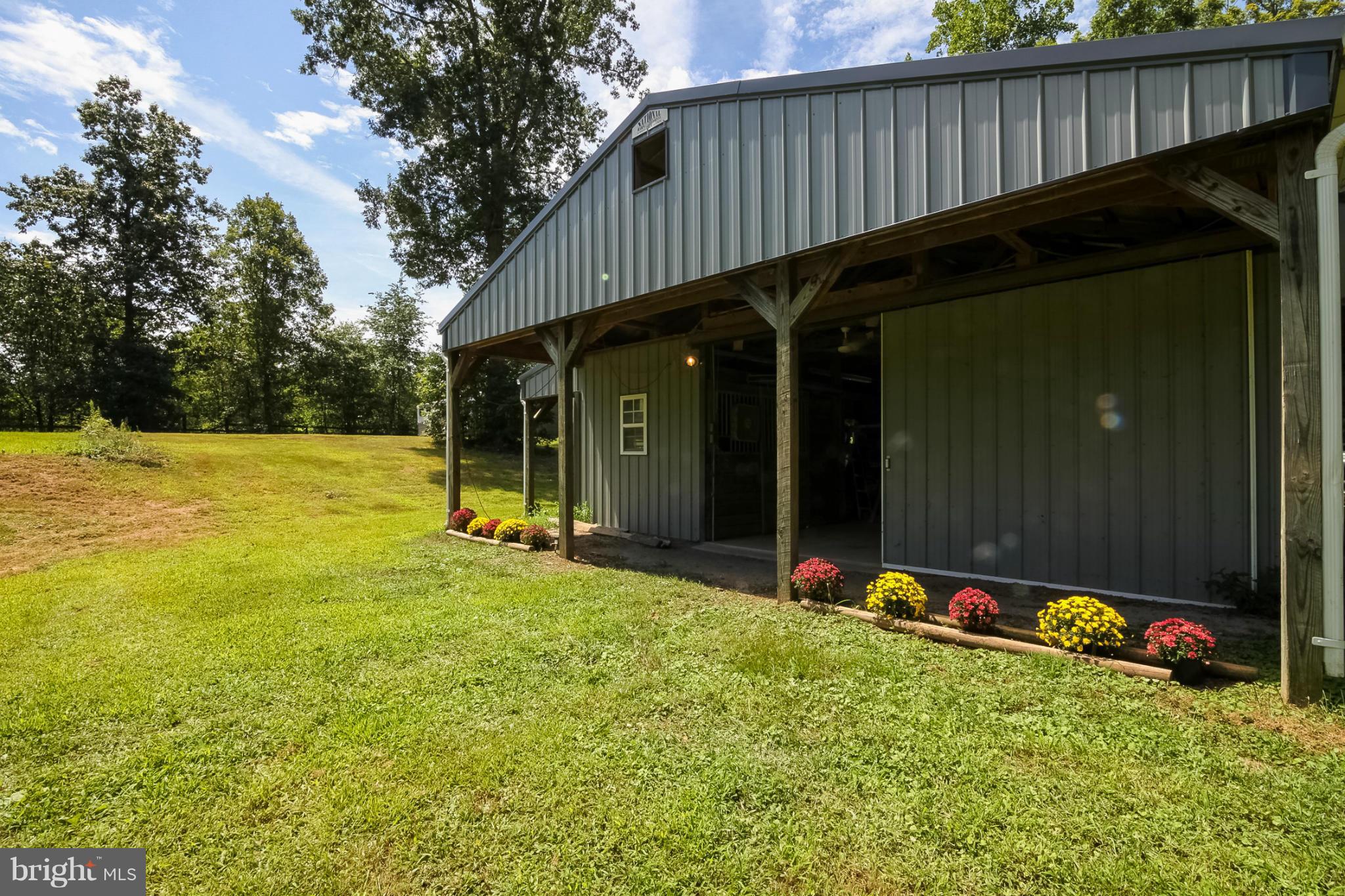 13088 Elk Ridge Road Fredericksburg, VA 22406 - Photo 22 of 30 Barn with 2-5 Stalls