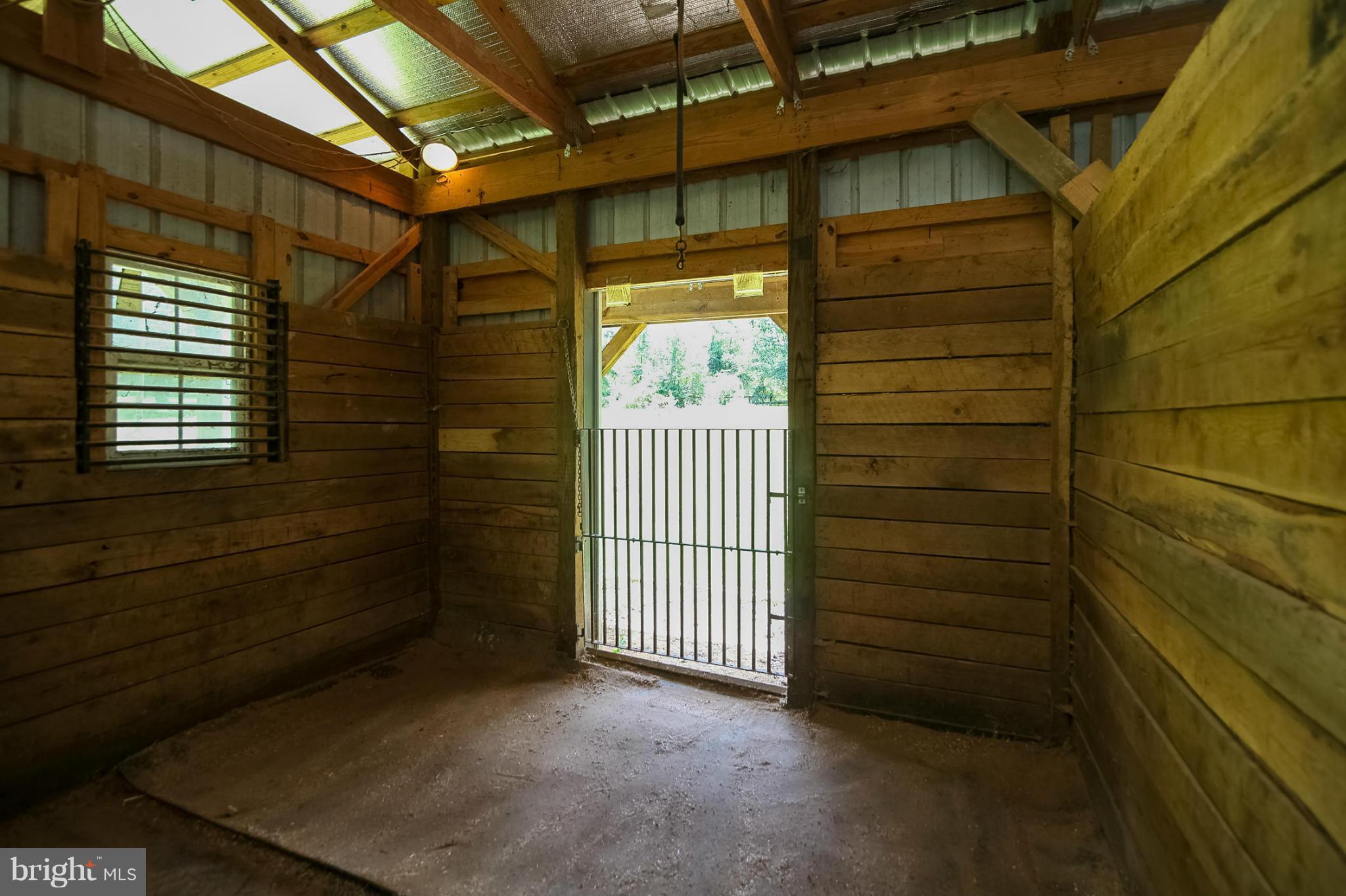 13088 Elk Ridge Road Fredericksburg, VA 22406 - Photo 24 of 30 Barn