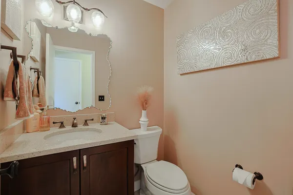 $699,900 | 229 Tudor Lane, Schaumburg, IL 60193